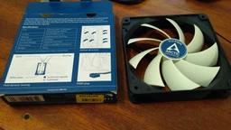 Вентилятор ARCTIC F12 PWM (AFACO-120P2-GBA01) фото от покупателей 5