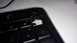 Клавиатура беспроводная Logitech Illuminated K800 (920-002395) фото от покупателей 4