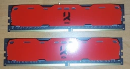 Пам'ять для настільних комп'ютерів GoodRAM 8 GB (2x4GB) DDR4 2400 MHz Iridium Red (IR-R2400D464L15S/8GDC)