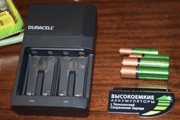 Зарядний пристрій Duracell CEF14 4 години 1 шт (5000394114500)(5004990) фото від покупців 4