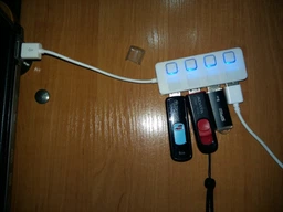 Хаб USB 2.0 4-х портовий Lapara LA-SLED4 White (LA-SLED4 White) фото від покупців 1