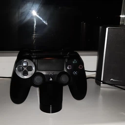 Зарядная станция для геймпада PlayStation DualShock 4 Black для PS4 фото от покупателей 4