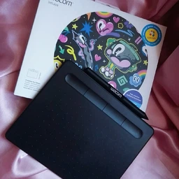 Графический планшет Wacom Intuos S Black (CTL-4100K-N) фото от покупателей 19