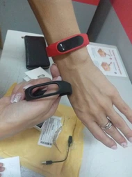 Фитнес-браслет Xiaomi Mi Band 2 OLED Red + Черный ремешок в подарок! фото от покупателей 11