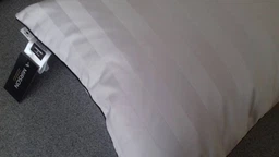 Подушка пуховая MirSon Extra Premium Royal 3050 средняя 50x70 см (2200000007018) фото от покупателей 18