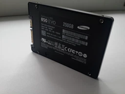 SSD диск Samsung 850 Evo-Series 250GB 2.5" SATA III 3D V-NAND TLC (MZ-75E250BW) фото от покупателей 5
