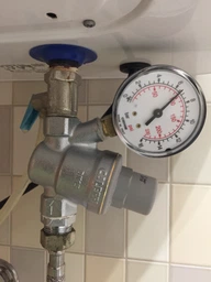 Редуктор тиску води CALEFFI з отвором для манометра 1/2" (533441) фото від покупців 5
