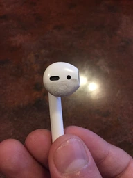 Наушники Apple AirPods (MMEF2ZE/A) (1-е поколение) фото от покупателей 8