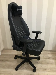 Компьютерное кресло для геймера Noblechairs Icon PU leather white/black (NBL-ICN-PU-WBK) фото от покупателей 5