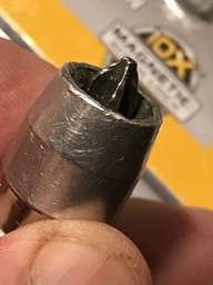 Набір біт і насадок DeWALT "IMPACT TORSION", ударні, Ph2, L = 57 мм, 2 шт + магнітний тримач шурупів (DT70536T) фото от покупателей 8