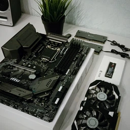 Материнська плата MSI MAG Z390 Tomahawk (s1151, Intel Z390, PCI-Ex16) фото від покупців 2