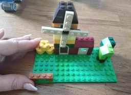 Конструктор LEGO Classic Коробка кубиків LEGO для творчого конструювання середнього розміру 484 деталі (10696) фото від покупців 4
