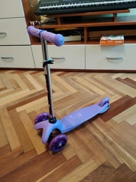 Best Scooter Mini – лёгкий складной самокат с подсветкой колёс, до 45 кг фото от покупателей 3