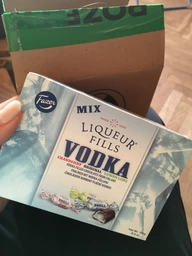 Конфеты Fazer Liqueur Fills Vodka Mix с тремя вкусами водки 150 г (6411401072758) фото от покупателей 2