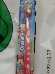 Зубная щетка для детей Oral-B Kids экстра мягкая (3014260286279) фото от покупателей 3