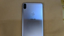 Мобильный телефон Asus ZenFone Max Pro (M1) 4/64GB ZB602KL-4H150WW Dual Sim Silver фото от покупателей 9