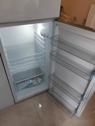 Холодильник SHARP SJ-T1227M5W-UA фото від покупців 1