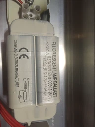 Лампа від комах Maltec MasterKiller EGO-02 60W 3800V UV знищувач комарів мух мошок ос електрична пастка до 250 м² для дому альтанки дачі офісу цеху фото від покупців 1