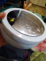 Кругле дзеркало для макіяжу з LED підсвічуванням настільне косметичний із збільшенням подвійне складне фото від покупців 3