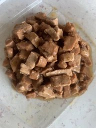 Влажный корм для кошек Purina Gourmet Gold Кусочки в соусе с лососем и курицей 85 г (7613032618674) фото от покупателей 15