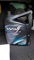 Моторное масло Wolf GuardTech 10W-40 B4 5 л (8304019)
