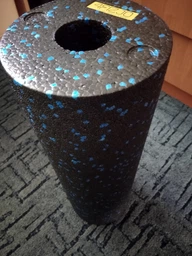 Масажний ролик 4FIZJO EPP PRO+ 33 x 14 см (валик, роллер) гладкий Black/Blue (P-5907222931417) фото від покупців 3