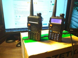 Рація Baofeng UV-5R Black + Посилена гарнітура з кнопкою РТТ