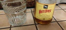 Виски White Horse выдержка 4 года 0.5 л 40% (5000265101042) фото от покупателей 12