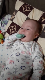 Дитячий прорізувач-рукавичка Baby Team 4090_рожевий фото від покупців 10