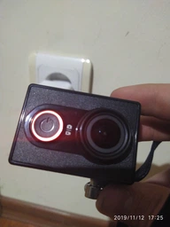 Видеокамера Xiaomi Yi Sport Black + Монопод Yi  Пульт ДУ (Международная версия) фото от покупателей 14