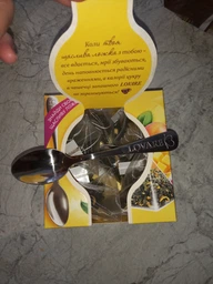 Чай зеленый листовой с лепестками цветов и ароматом манго Lovare Golden Mango 15 пирамидок по 2 г (4820198874636) фото от покупателей 1