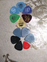 Медиаторы Dunlop PVP102 Pick Variety Pack Medium/Heavy (12 шт.) фото от покупателей 17