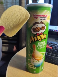 Чипсы Pringles Sour Cream & Onion Сметана-лук 165 г (0.165 кг) (5053990101597) фото от покупателей 10