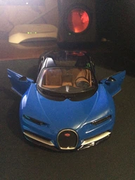 Машина Maisto Bugatti Chiron (1:24) синий металлик (31514 met. blue) фото от покупателей 5