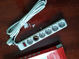 Сетевой фильтр Gembird SPG6-G-15G 4.5 м 6 розеток Grey (SPG6-G-15G) фото от покупателей 6