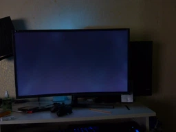 Mонитор 31.5" Samsung Curved C32HG70 (LC32HG70QQIXCI) - частота обновления 144 Гц фото от покупателей 14