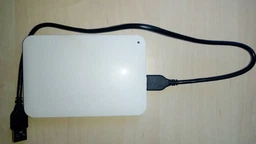 Накопитель внешний HDD 2.5" USB 500GB Toshiba Canvio Ready White (HDTP205EW3AA) фото от покупателей 2