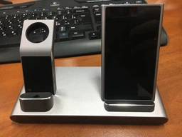Беспроводное зарядное устройство Prestigio Revolt A1 Space Gray (PCS101A_PD) фото от покупателей 6