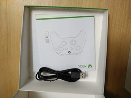 Microsoft Xbox One S Black Wireless Controller + Adapter for Windows фото від покупців 6