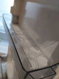 Однокамерний холодильник SHARP SJ-U1088M4W-UA фото від покупців 13