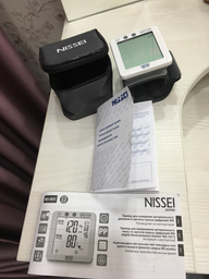Цифровой тонометр автомат по запястью с увеличенной манжетой NISSEI WSK-1011 фото от покупателей 14