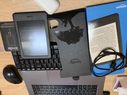 Электронная книга с подсветкой Amazon Kindle All-new 10th Gen. 2019 White фото от покупателей 1