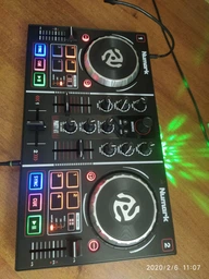 DJ-контроллер Numark Party Mix