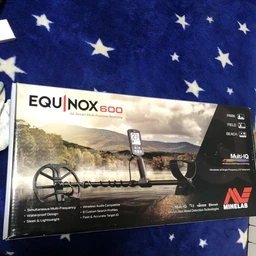 Металошукач Minelab Equinox 600