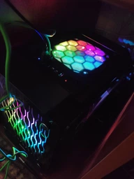 Корпус QUBE Core Black (CORE_F3NU3)