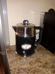 Електрочайник Russell Hobbs Retro Black 21671-70 фото от покупателей 13