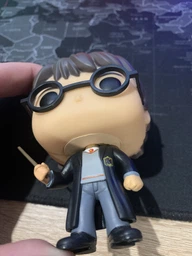 Игровая фигурка Funko Pop Гарри Поттер с палочкой серии "Гарри Поттер" 9.6 см (5858) (8930006512622) фото от покупателей 13