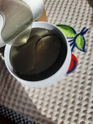 Гідрогелеві патчі для очей Petitfee Black Pearl&Gold Hydrogel Eye Patch Перли-Золото 60 шт (8809239801820) фото від покупців 12
