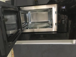 Встраиваемая микроволновая печь Electrolux LMS2203EMX фото от покупателей 15