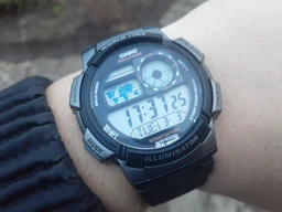 Чоловічий годинник Casio AE-1000W-1BVEF фото від покупців 5